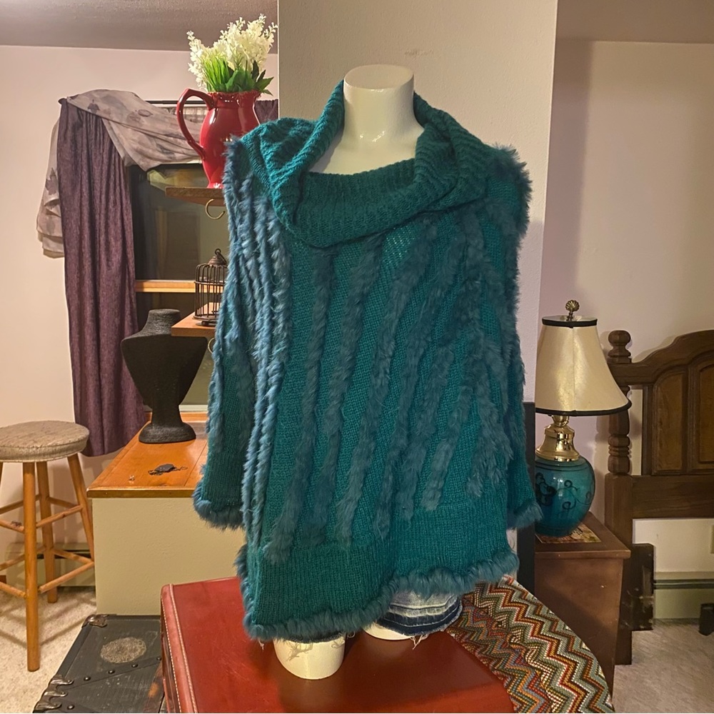 Cartisse lovely, unique poncho!